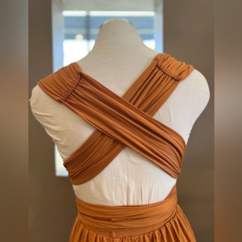 Halter v heck halter dress adjustable - Picture 2 of 3